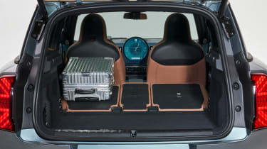 MINI Countryman Electric - boot folded